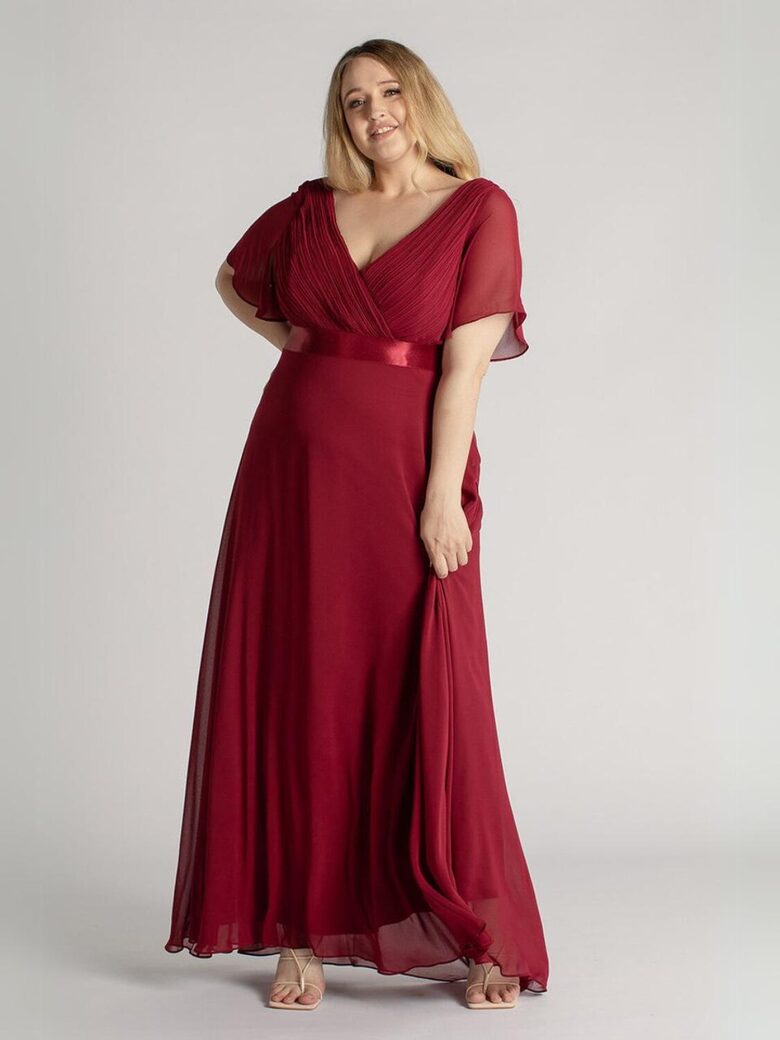 Drapeeritud ülaosa ja lühikeste volangvarrukatega šifoonkleit