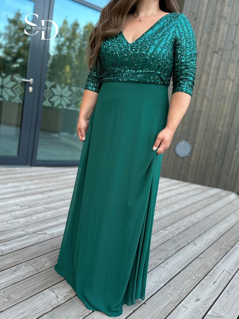 Kahekordse v-kaelusega luksuslik litritega maksikleit